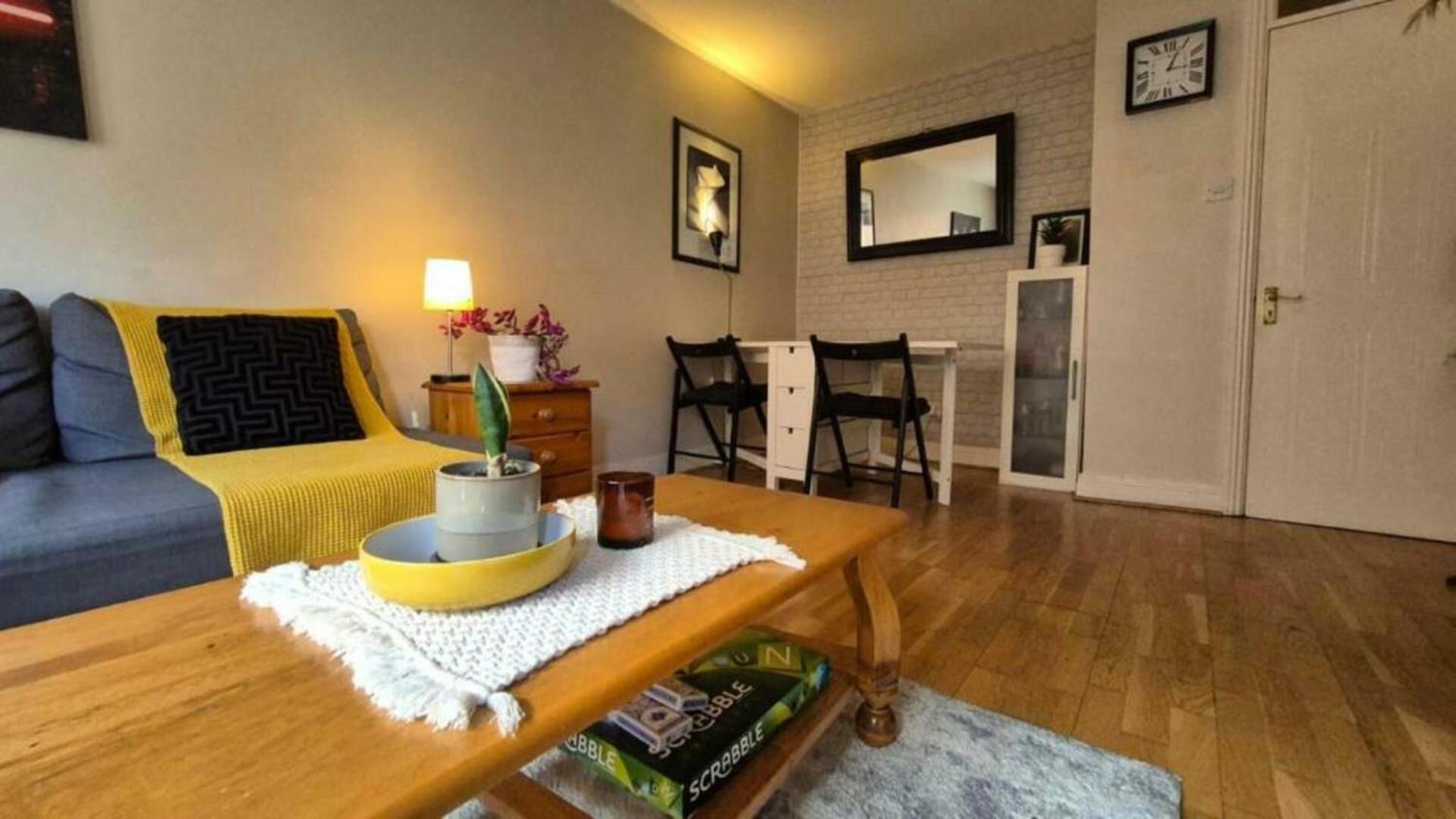 Central Comfy 1bd Sleeps 4 500mtr To Temple Bar Apartment